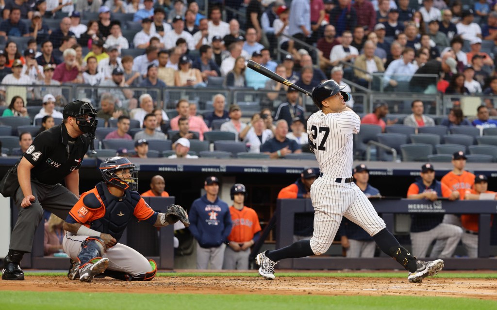 Giancarlo Stanton leaves Yankees win with injury scare Yankees giancarlo stanton grabbing seat thursday