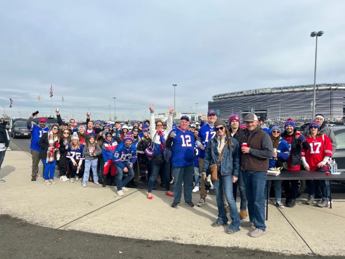 MetLife Stadium's flip from Giants to Jets revealed in video footage ... Mets reportedly present games party response yankees corporate feel