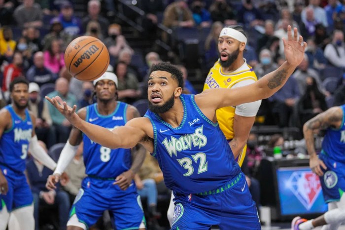 Giannis Antetokounmpo 8M Supermax Extension Bucks | Hypebeast Thunders updated salary cap after sgas historic 285m supermax contract extension