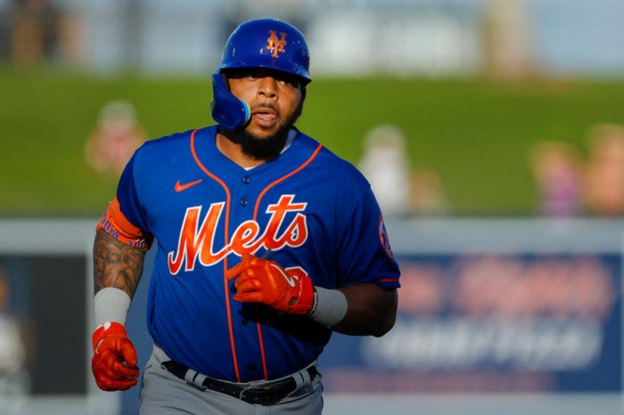 Dominic smith yankees agree new milb contract after opt out decision
