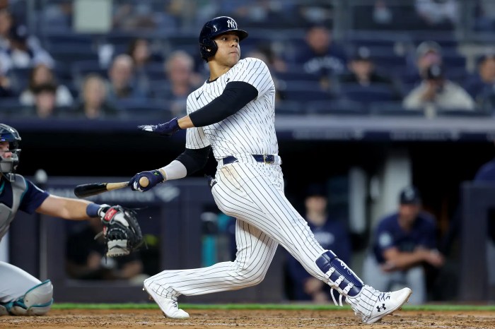 Juan Soto sends Yankees faithful into mass meltdown as MLB fans go wild ... Juan soto says i dont mind if yankees fans boo me return after mets contract