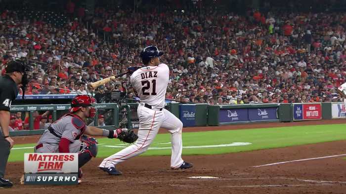 Astros yainer diaz getting afternoon off