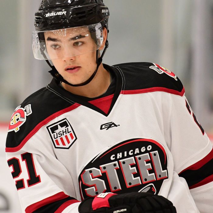 Canadiens Sean Farrell Signs Two-Way Deal Impact & Analysis