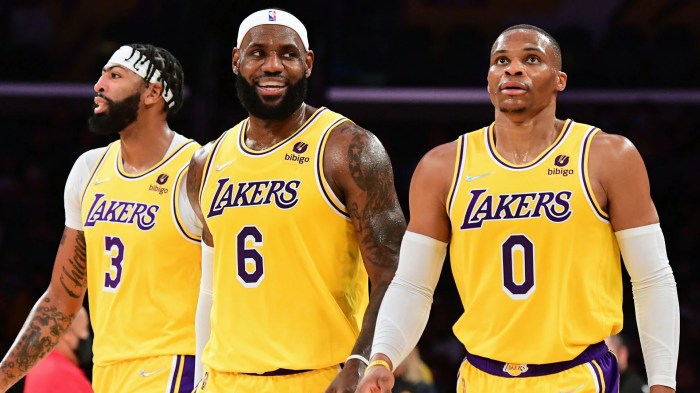 Lakers trolled fans after dorian finney smith clint capela sign rockets contracts