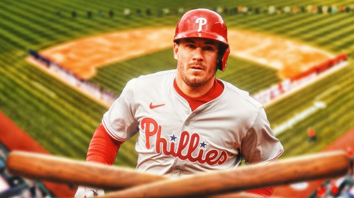Phillies Announce J.T. Realmuto Has Suffered Broken Thumb - The Spun Phillies j t realmuto resting for nightcap 972219