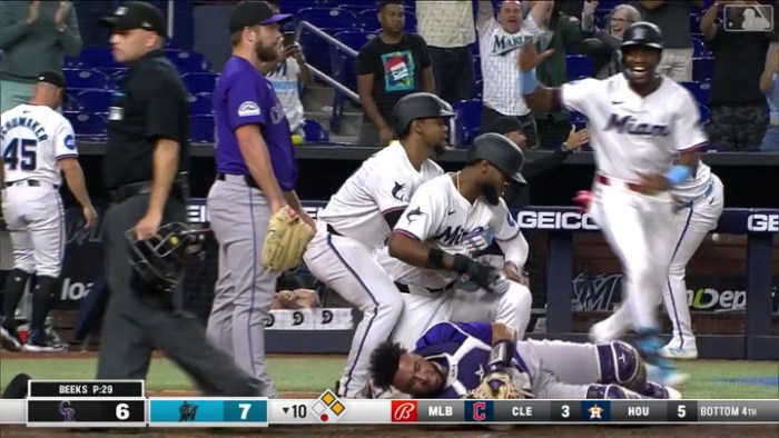Marlins janson junk fans seven in tough loss