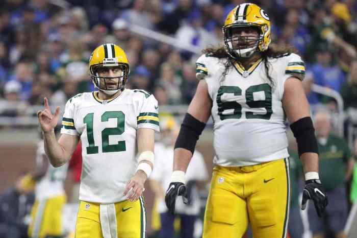 Aaron rodgers rumors safe bet qb signs steelers contract after free agency visit