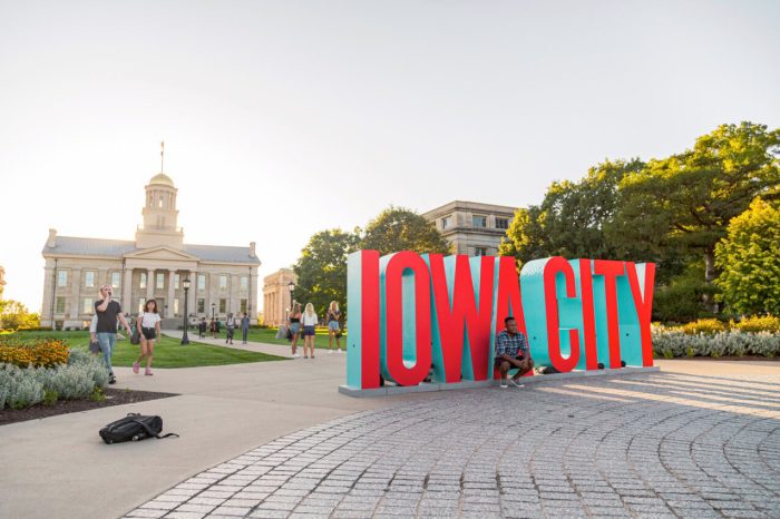 Iowa Map - Guide of the World Report iowa drakes ben mccollum agree hc contract after fran mccaffery firing