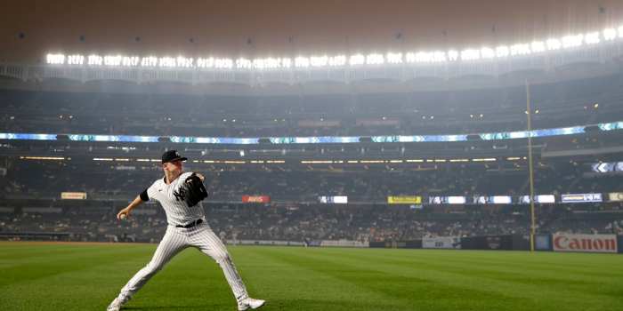 Clarke schmidt injury yankees starter leaves game with forearm tightness as problems pile up in new york