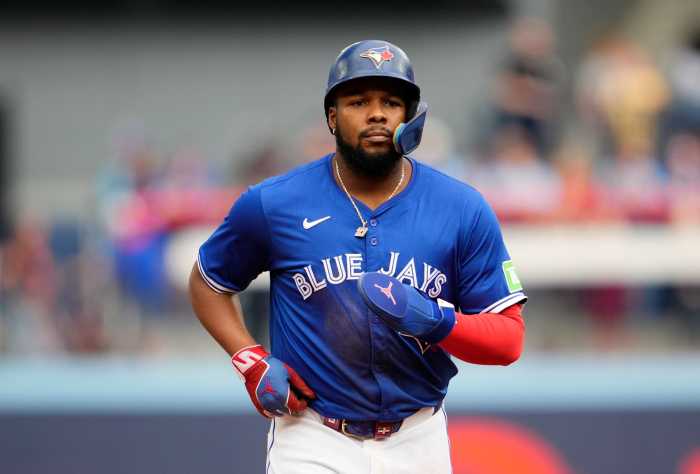 Blue jays exec i think were going sign vladimir guerrero jr new contract