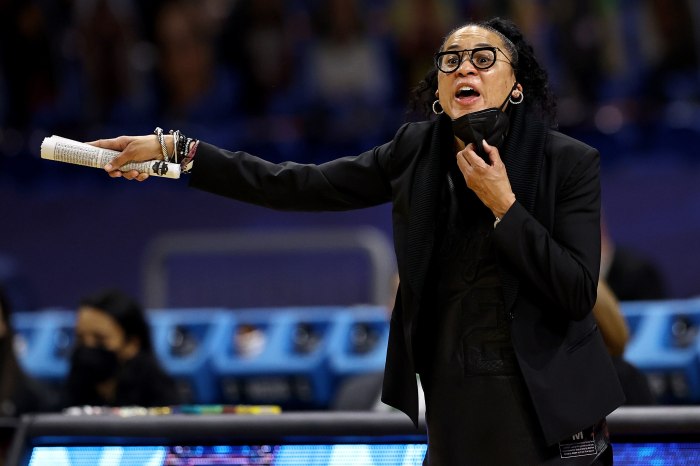 Dawn Staley on Rumors Linking Her to NBA HC Jobs: 'I Come with a Lot of ... Dawn staley reportedly not knicks hc finalist impressed interview amid nba rumors