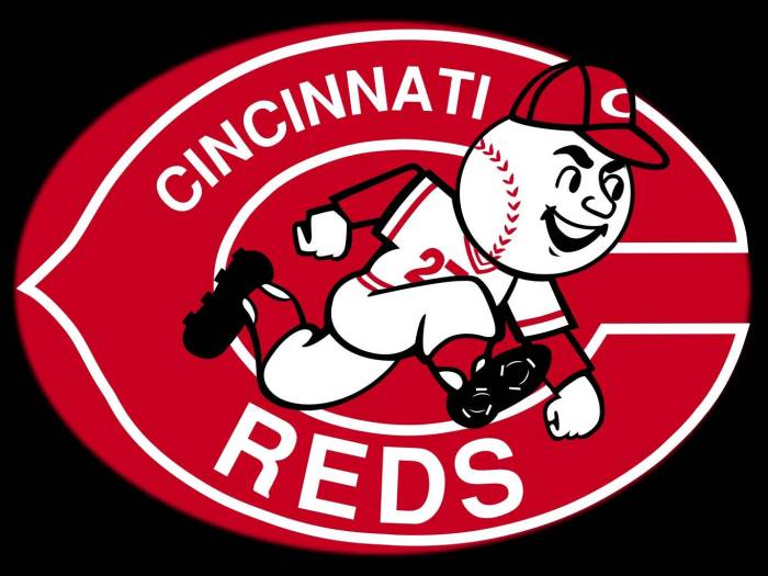 Download Running Baseball Cincinnati Reds Wallpaper | Wallpapers.com Reds christian encarnacion strand launches grand slam in win