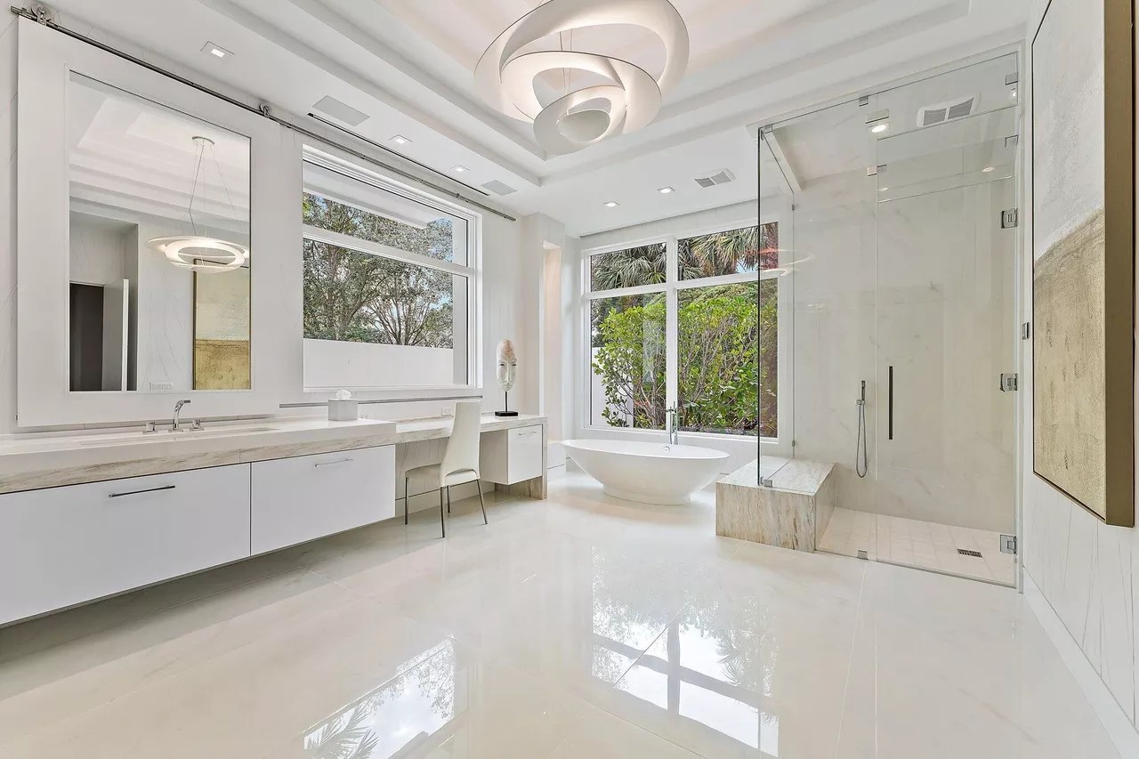 Buyer michael jordans 95m mansion cuts asking price monthly timeshare