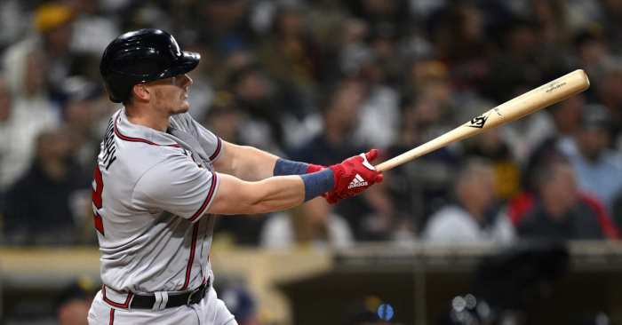 Braves sean murphy launches go ahead homer