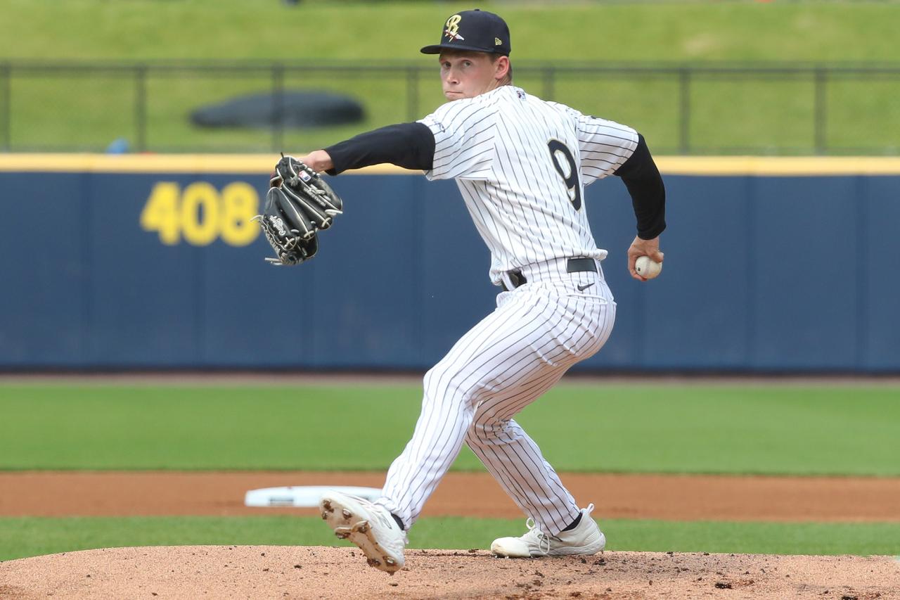 Yankees Warren Crushed Early, No Decision
