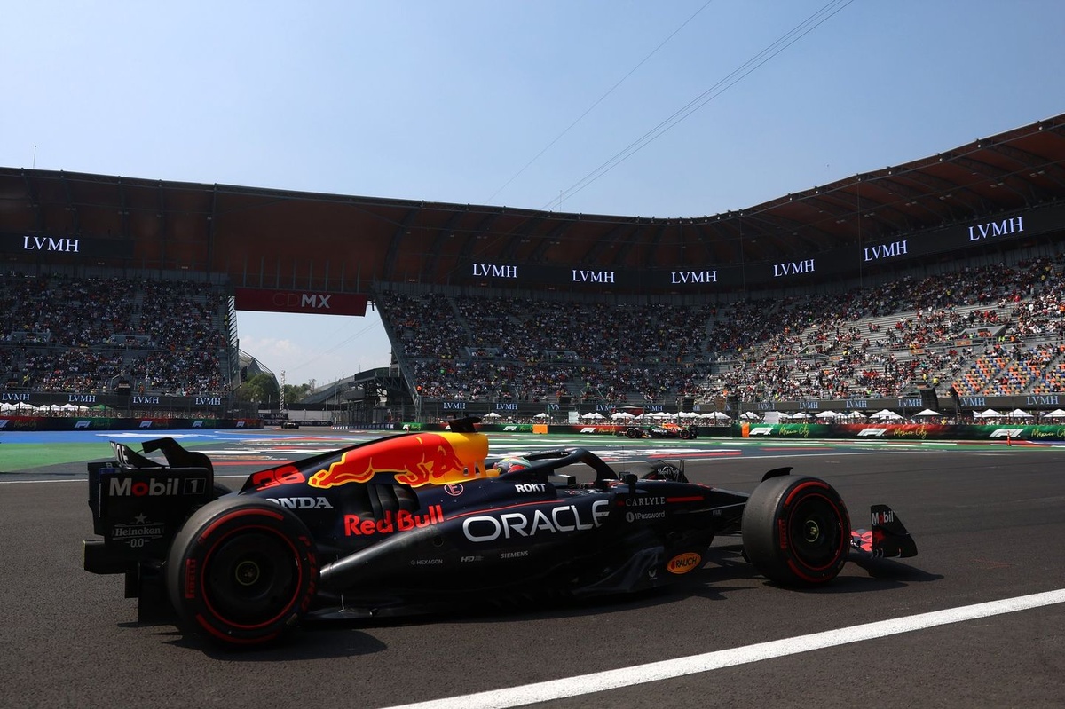 Arvid Lindblad Delivers Impressive Performance in Mexico GP Practice, Earning Acclaim from Red Bull Leaders