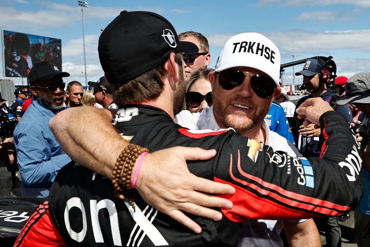 Trackhouse Racing Celebrates Daniel Suárez’s Legacy Ahead of Phoenix Finale