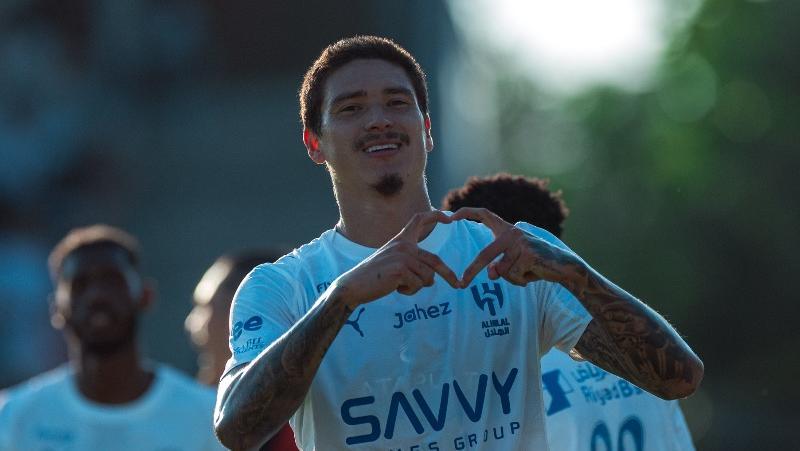 Chelsea Urged to Consider Darwin Nunez as Striking Solution by Former Defender Marcel Desailly