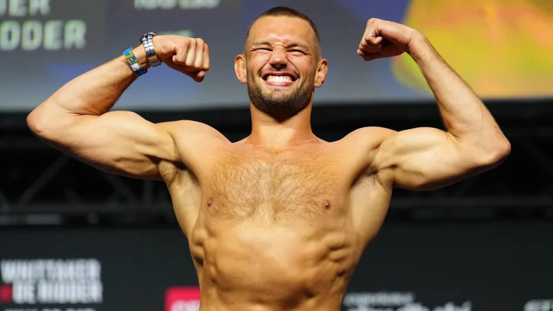 De Ridder vs. Allen Headlines UFC Fight Night Vancouver: Title Aspirations and Canadian Hopes on the Line
