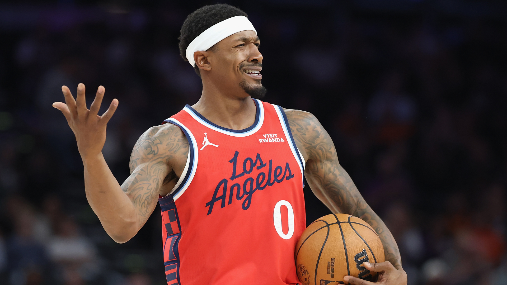 Fractured Hip Sidelines Bradley Beal for Entire Season, Delivering Significant Blow to Los Angeles Clippers’ Championship Aspirations