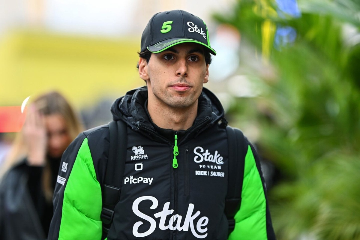 Gabriel Bortoleto Commended for Exemplary Post-Collision Conduct at Las Vegas Grand Prix