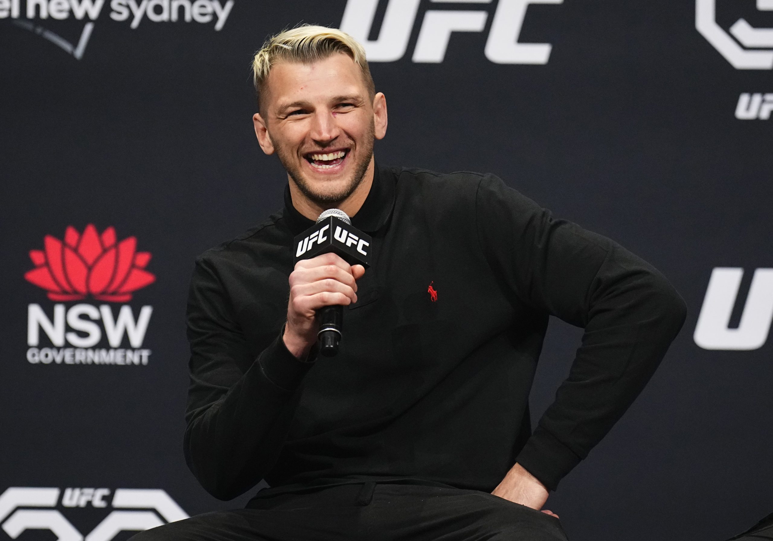 Hooker Eyes Lightweight Title Shot, Skeptical of Pimblett’s Prospects Against Featherweight Champion Topuria, Ahead of Pivotal Tsarukyan Clash.