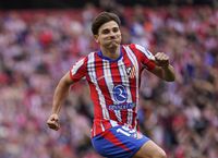 Julian Alvarez Addresses Transfer Rumors Linking Him to Barcelona and Paris Saint-Germain.