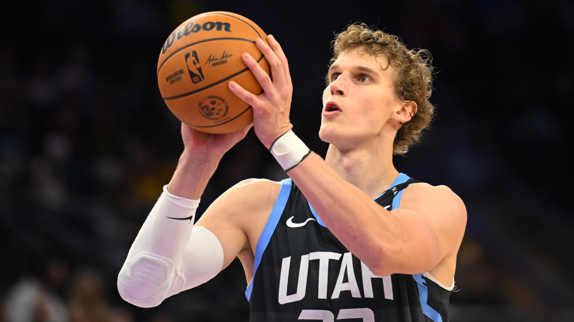 Lauri Markkanen’s Exceptional Early Season Play Threatens Utah Jazz’s Rebuilding Trajectory