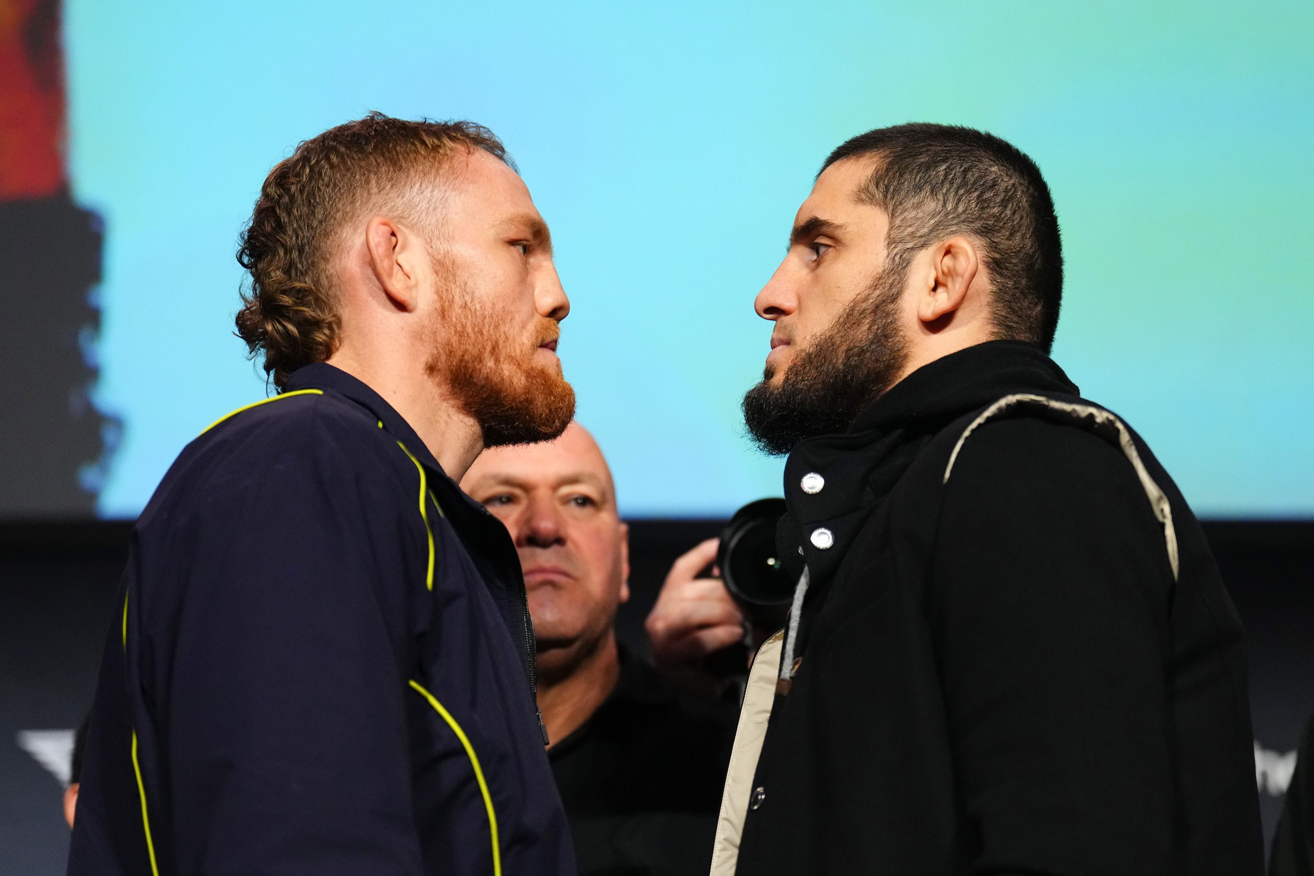 Makhachev Pursues Historic Double-Champ Status Against Welterweight Champion Della Maddalena at UFC 322