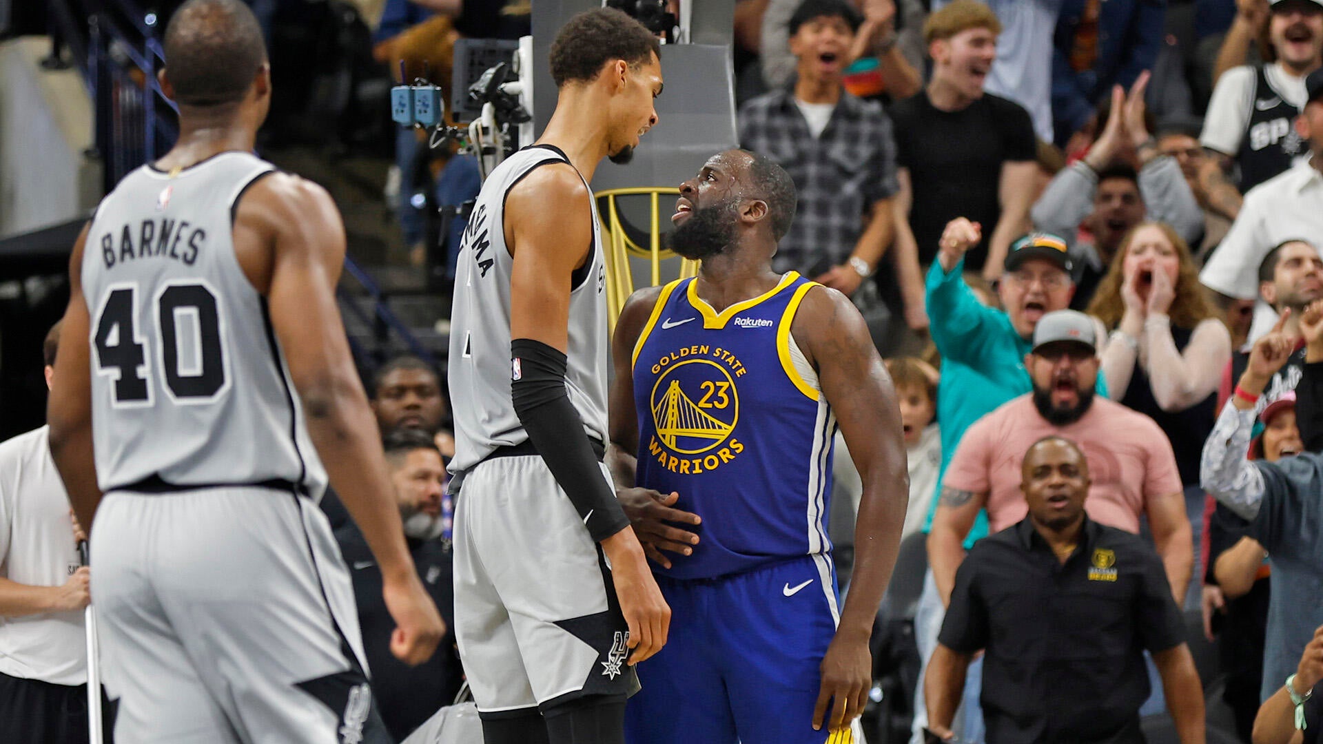 Rookie Victor Wembanyama Responds Forcefully to Draymond Green’s Taunts in Tense NBA Cup Matchup.