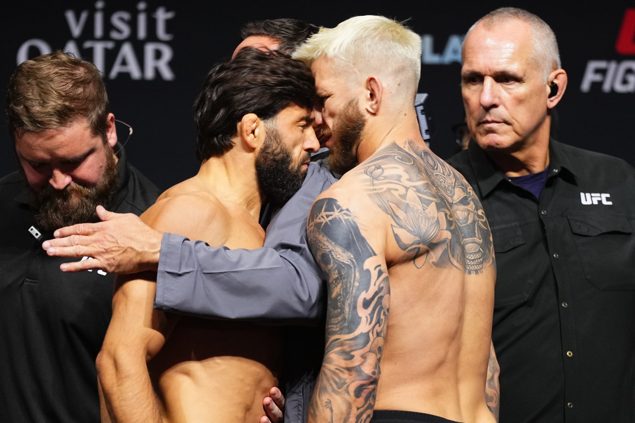 Tensions Erupt in Doha: Tsarukyan and Hooker Clash at UFC Qatar Weigh-Ins Ahead of Crucial Lightweight Bout