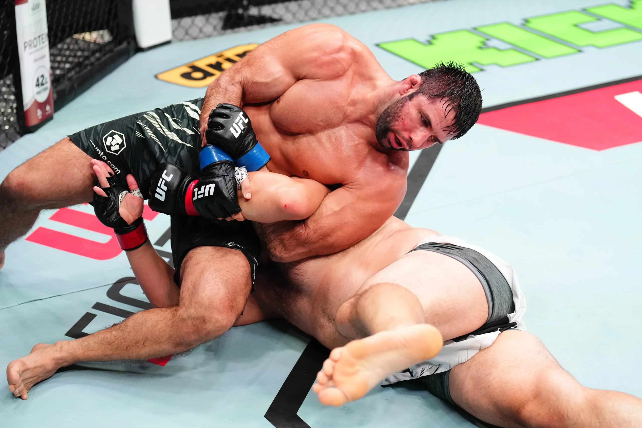 UFC’s 2025 Grand Finale: Royval vs. Kape Headlines Last ESPN+ Broadcast, Buchecha Returns