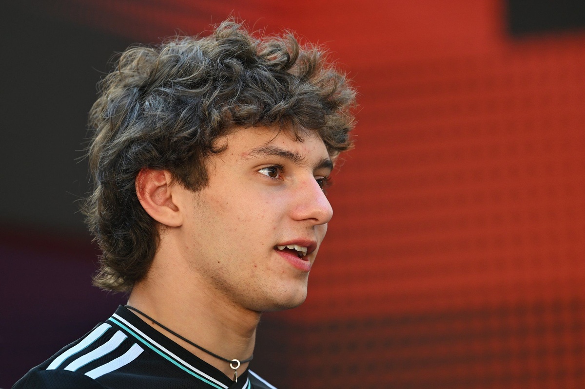 F1 Community Unites Against Online Harassment Targeting Mercedes Rookie Andrea Kimi Antonelli