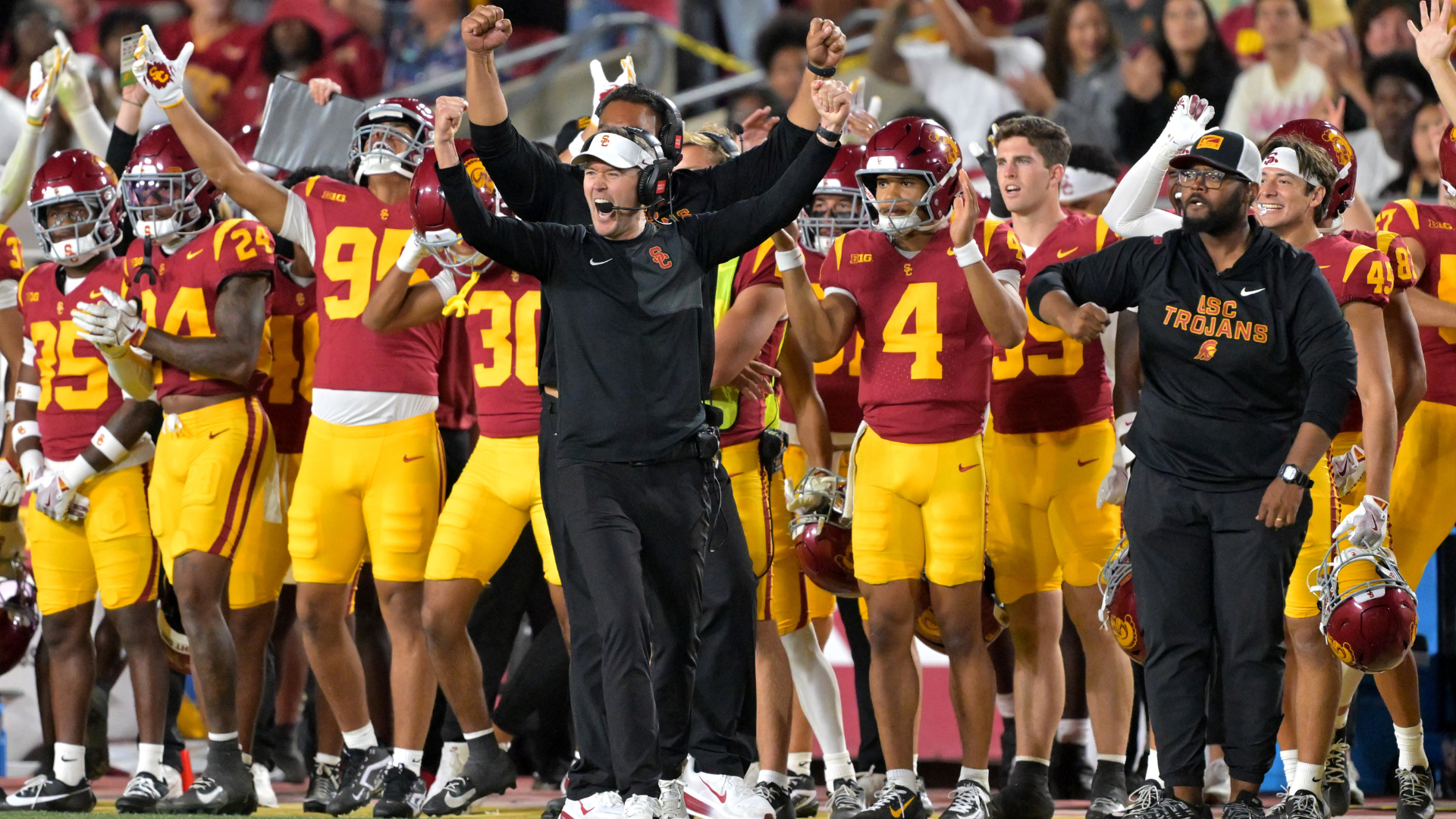 USC first non-SEC team to land top recruiting class in modern era; Giannis Antetokounmpo trade rumors heat up