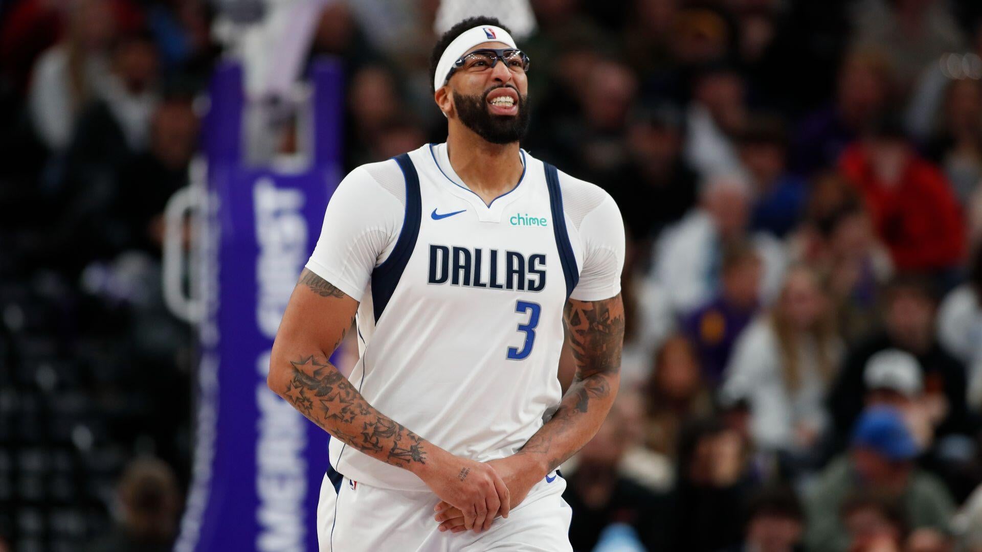 Dallas Mavericks’ Star Anthony Davis Faces Six-Week Absence Following Hand Injury; Trade Market Activity Expected Despite Setback