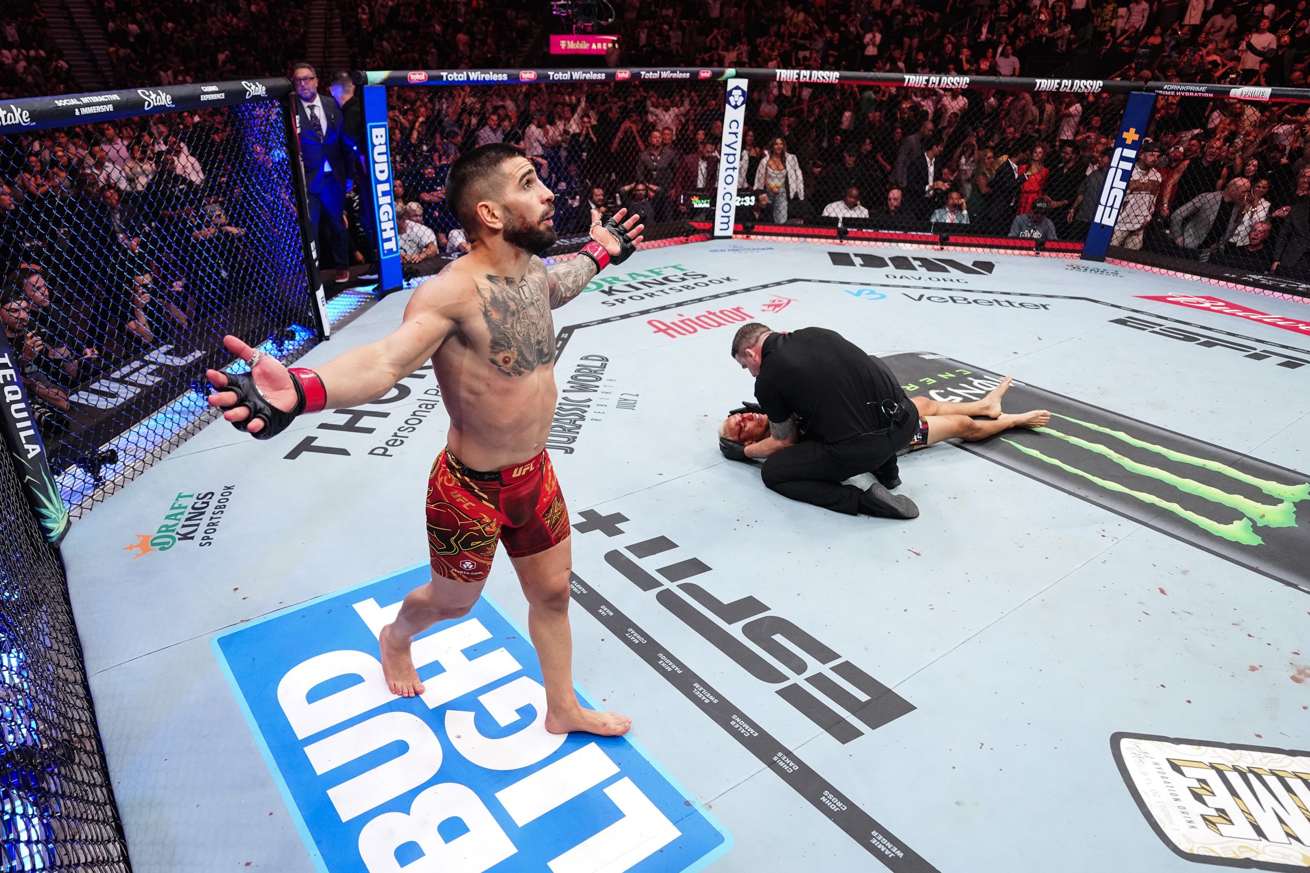 UFC Featherweight King Ilia Topuria Targets Spring Lightweight Return, Eyes Gaethje-Pimblett Winner for Unification Bout