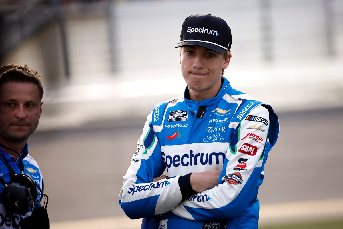 Carson Hocevar’s Bid for Daytona 500 Glory Ends in Heartbreak on Final Lap