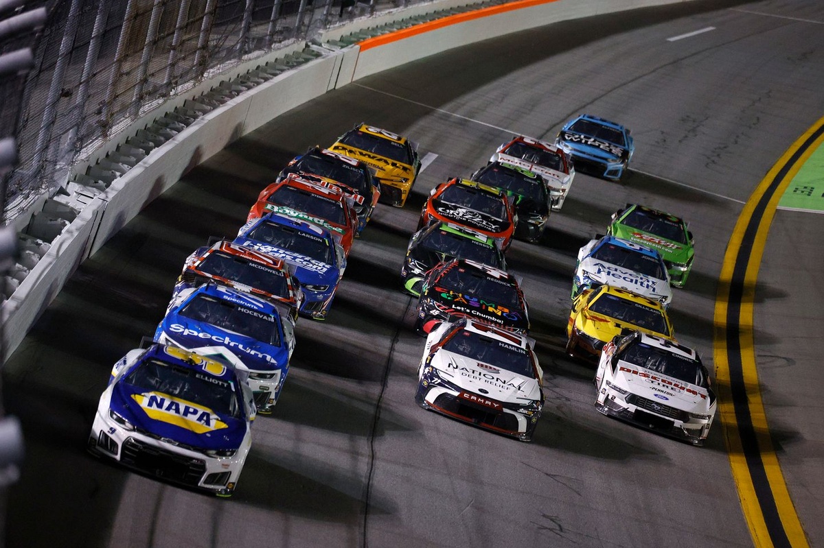 Hamlin Proposes Clash Experiment to Combat Daytona 500 Fuel-Saving Stalemate