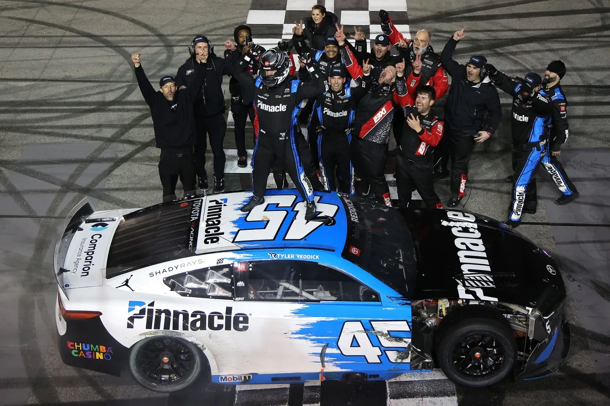 Reddick Claims Dramatic Atlanta Victory Amidst Chaos, Securing Back-to-Back Wins