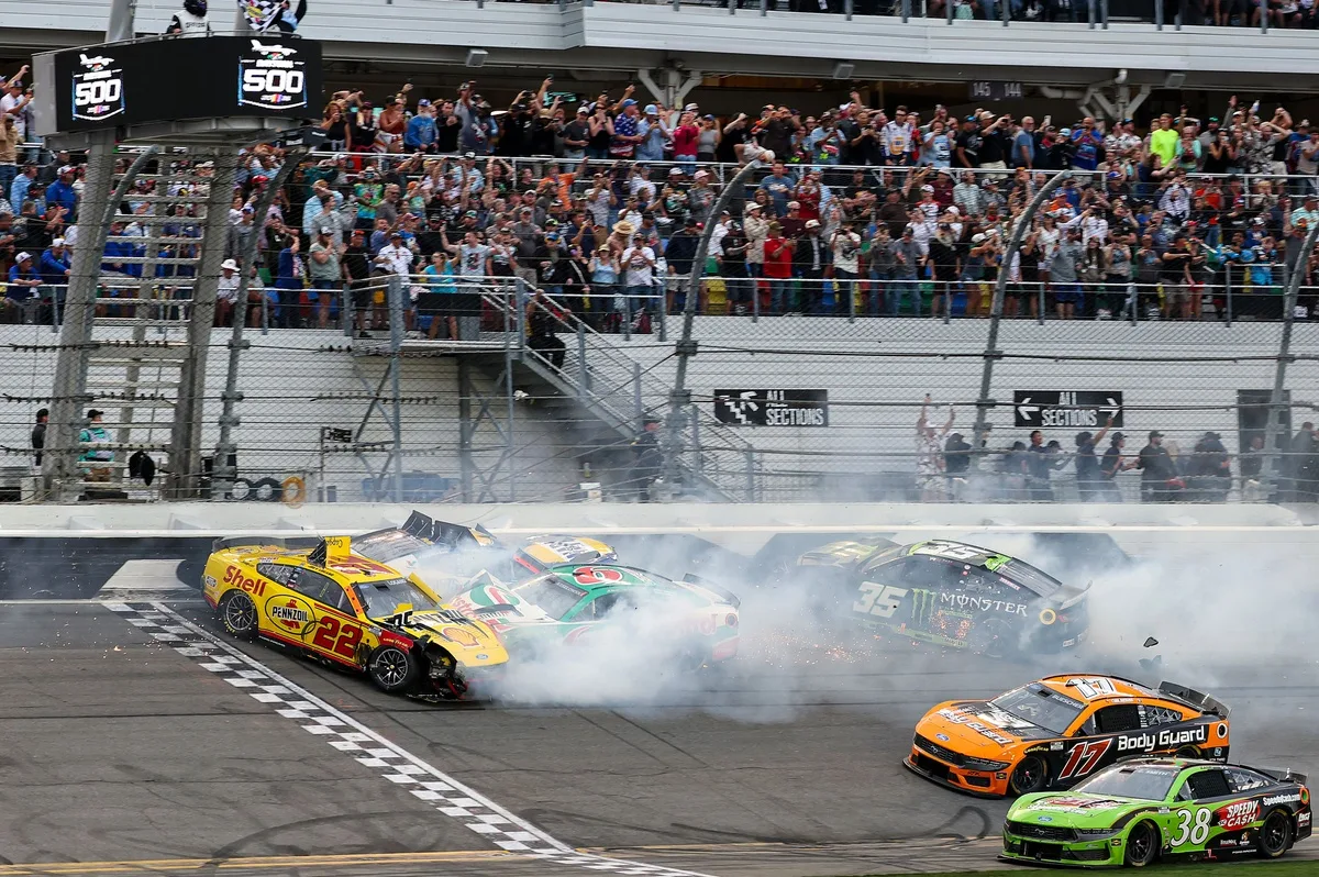 Reddick Claims Maiden Daytona 500 Victory in Chaotic Green-Flag Finish