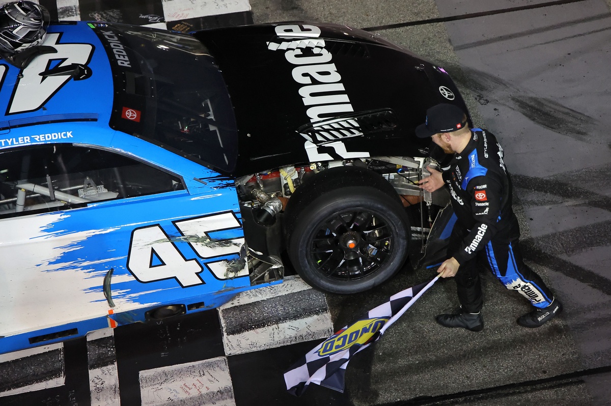 Reddick Dominates Record-Breaking Atlanta Thriller, While Others Face Early Season Stumbles