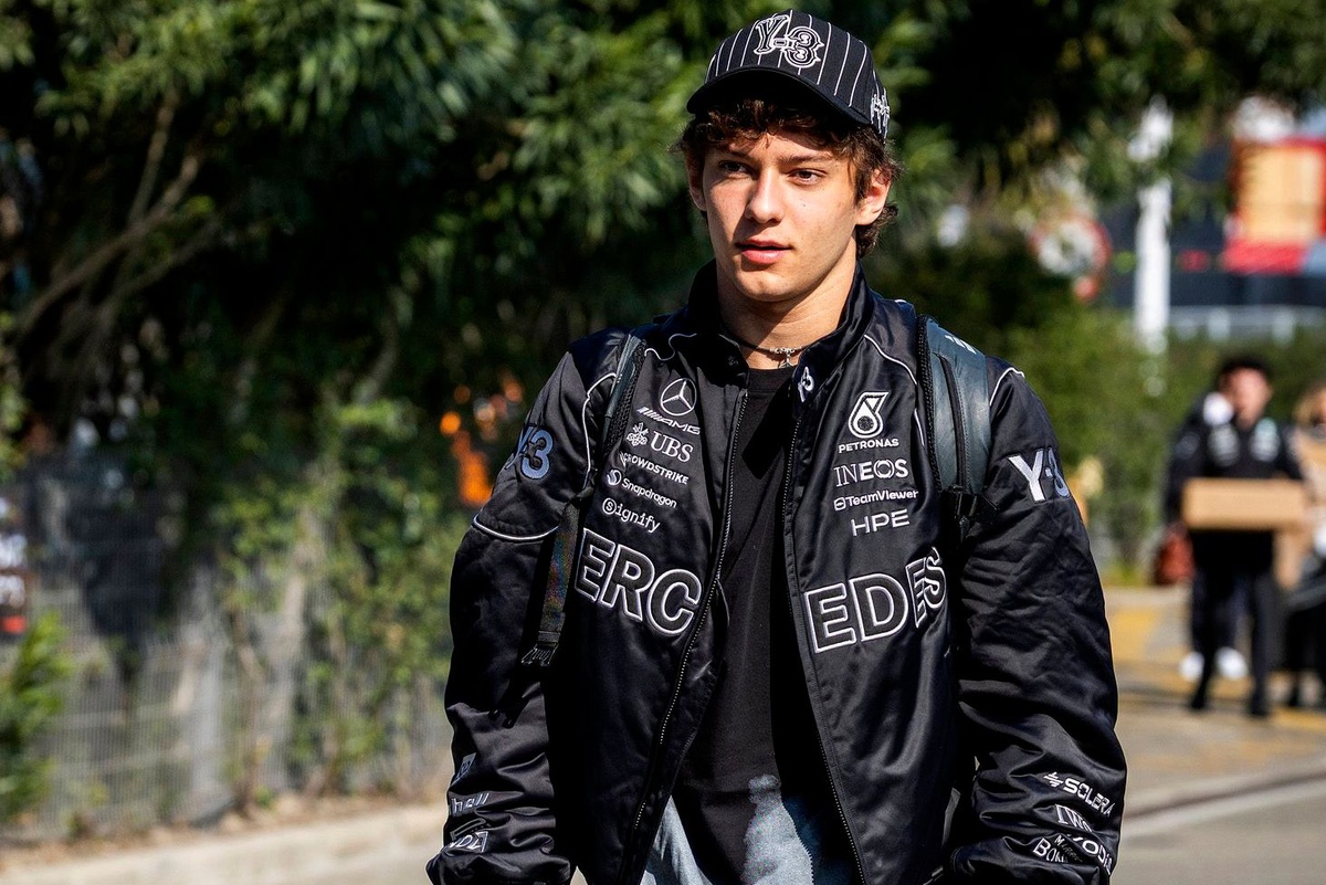 Alex Brundle Highlights Kimi Antonelli’s Race Management Challenge Amidst Fierce 2026 Mercedes Championship Battle