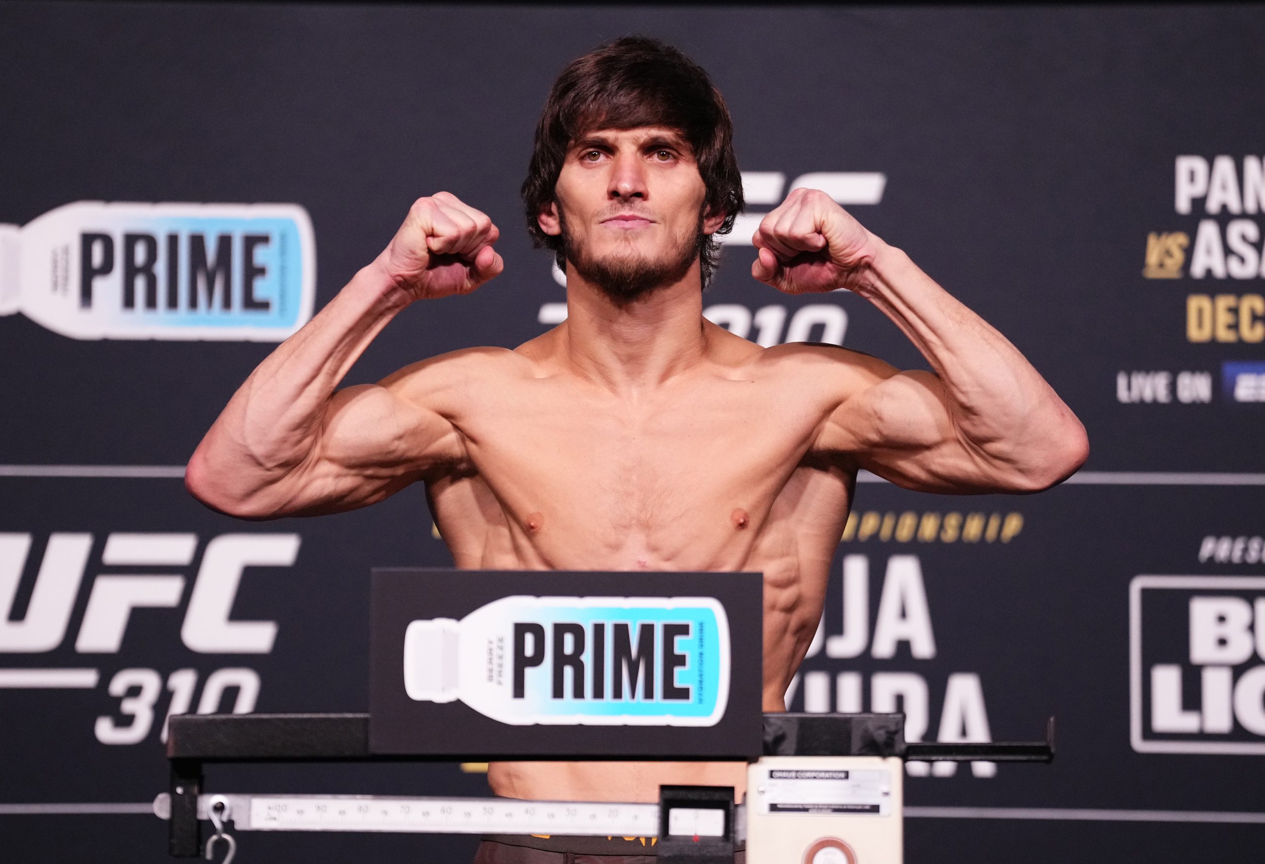 All Fighters Make Weight for UFC London: Evloev vs. Murphy Leads Stacked Card.