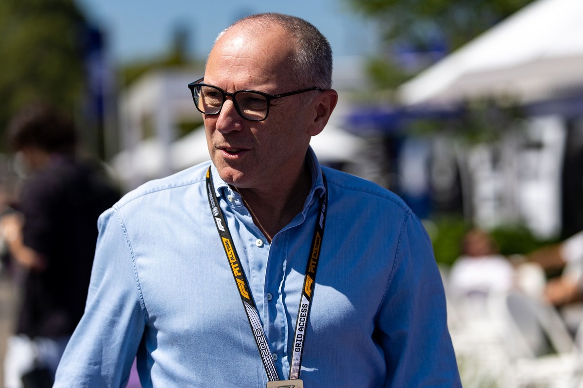 Formula 1 CEO Stefano Domenicali Calls Premature 2026 Regulation Critiques "Not Right" Amidst Driver Concerns