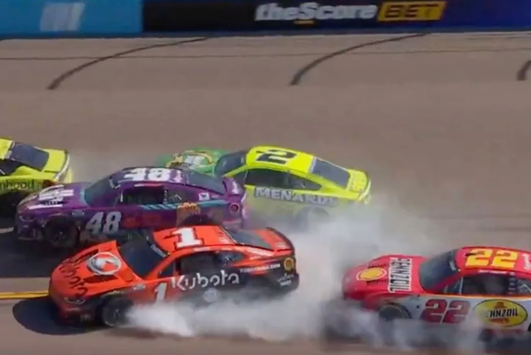 Logano Admits Fault for Multi-Car Pileup After Frustrating Phoenix Race