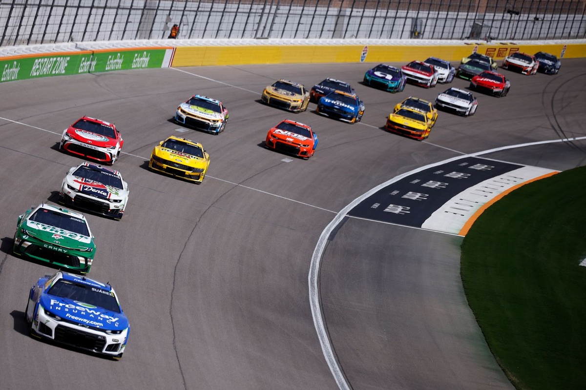 NASCAR Cup Series Drivers Debate the Impact of Increased Horsepower on Intermediate Tracks