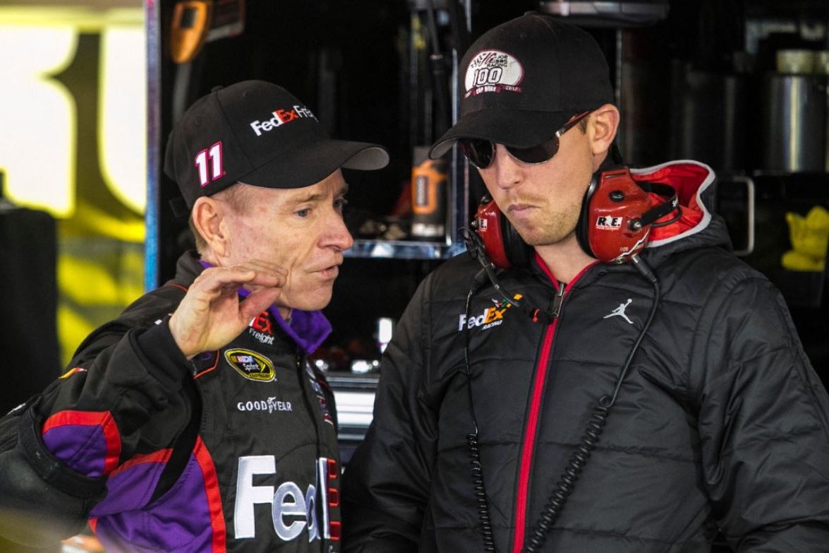 NASCAR Legend Mark Martin Lauds Denny Hamlin’s Enduring Performance at 45, Cites Personal Experience with Age-Related Decline