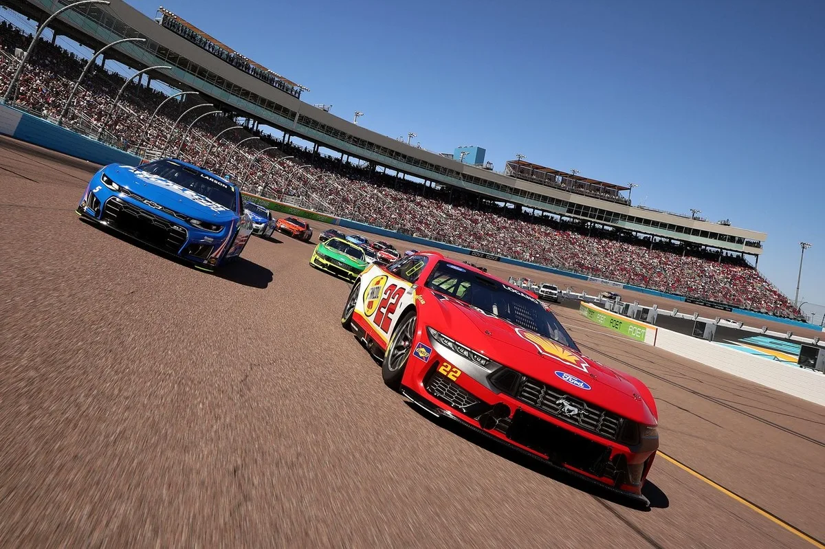Ryan Blaney Secures Dramatic Victory in Wreck-Filled Phoenix Cup Series Opener