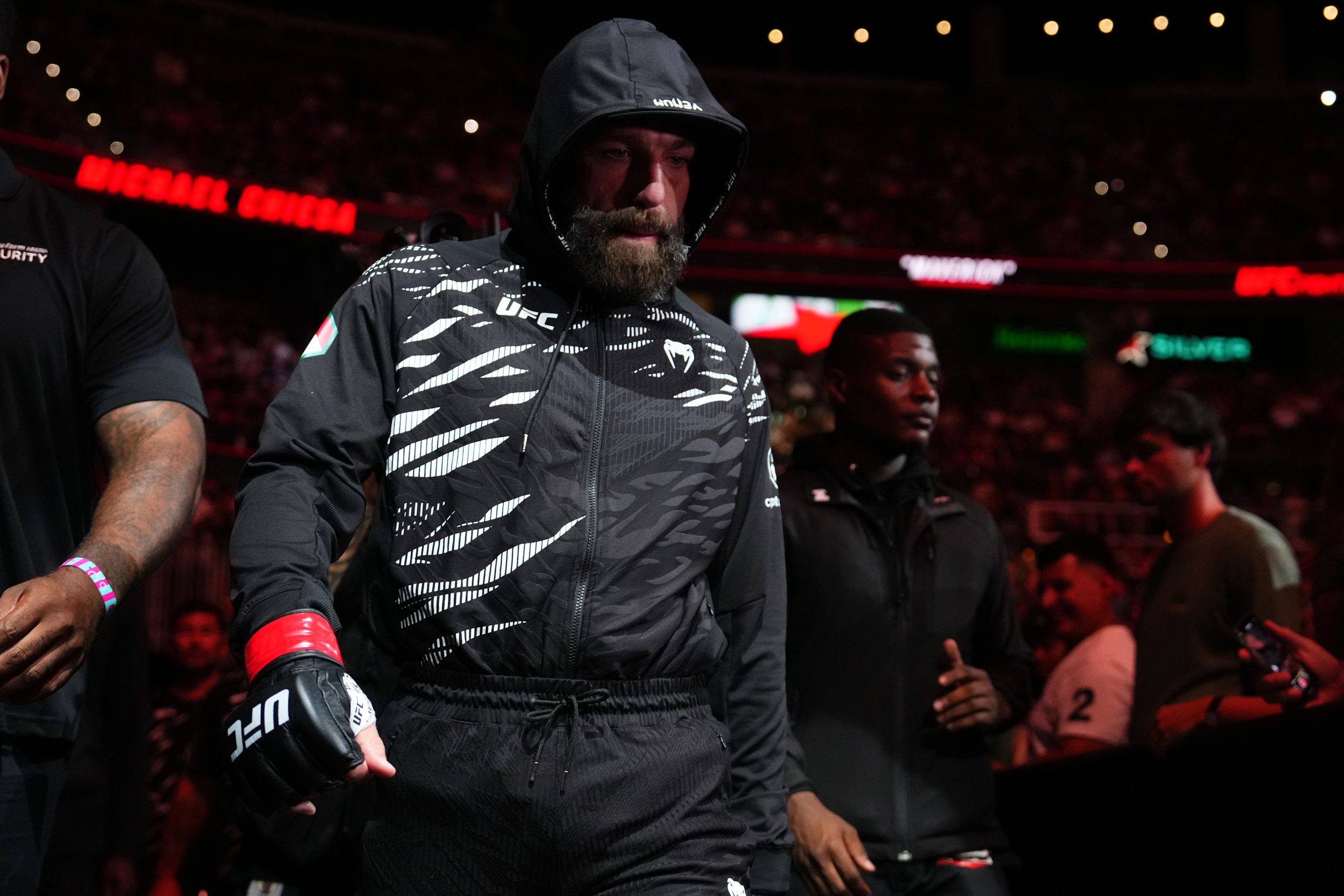 UFC Seattle Readies for High-Stakes Return: Adesanya Battles Pyfer, Chiesa Faces Price in Emotional Finale