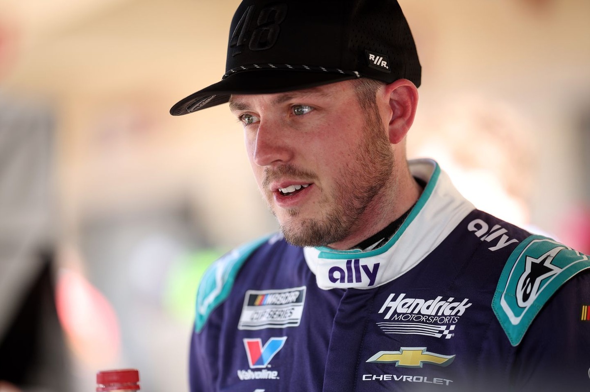 Alex Bowman Cleared to Rejoin No. 48 Hendrick Motorsports Chevrolet for Bristol Showdown